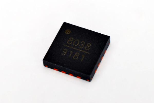 HMC8038LP4CETR