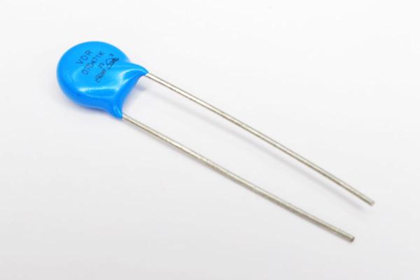 VDR-07D471K