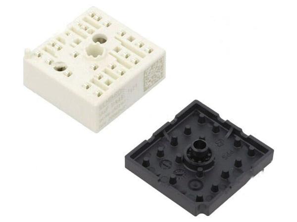 SKIIP 12NAB12T4V1