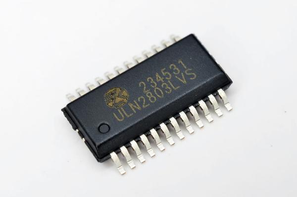 ULN2803LVS